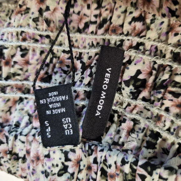 Vero Moda Women's Hollo High Waisted Smock Skirt in Black Size S NWT - Picture 8 of 12